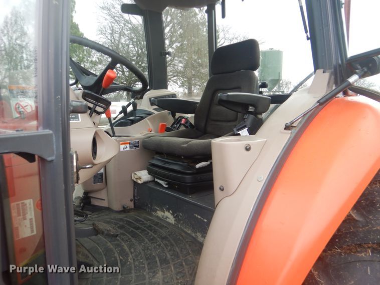image for item FF9231 2016 Kubota M9960D MFWD tractor