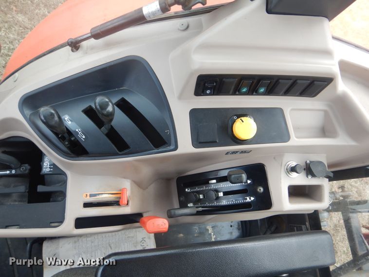 image for item FF9231 2016 Kubota M9960D MFWD tractor