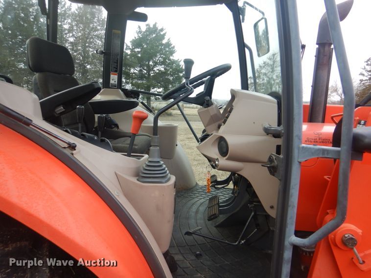 image for item FF9231 2016 Kubota M9960D MFWD tractor