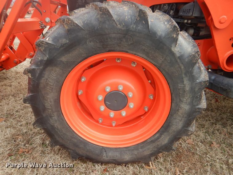 image for item FF9231 2016 Kubota M9960D MFWD tractor