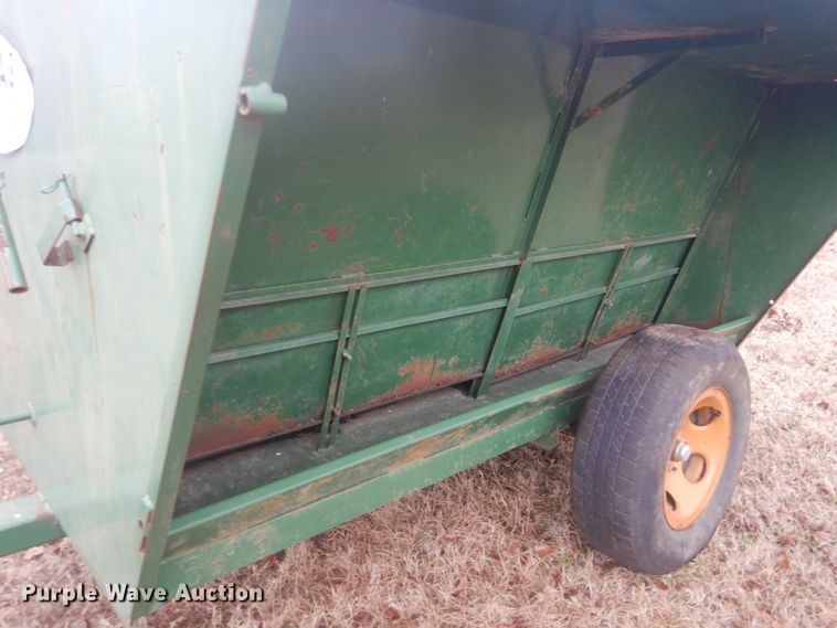 image for item FF9234 King Ag livestock feeder