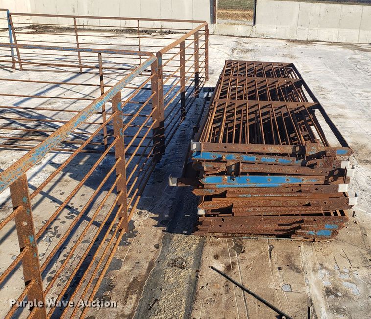 image for item GA9412 Hog gates/panels kit