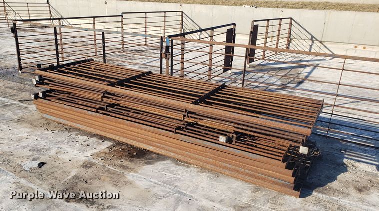 image for item GA9412 Hog gates/panels kit