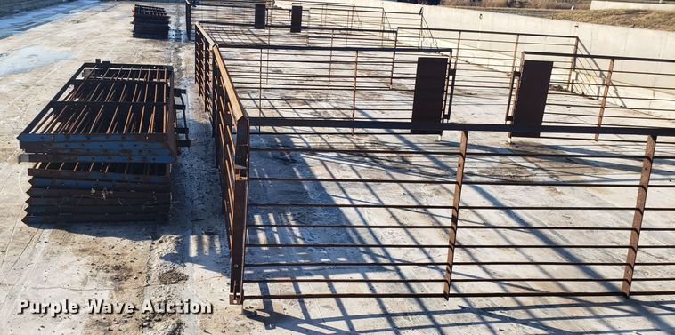 image for item GA9412 Hog gates/panels kit