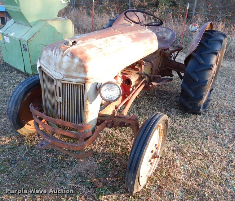 image for item GB9612 Ford 9N tractor