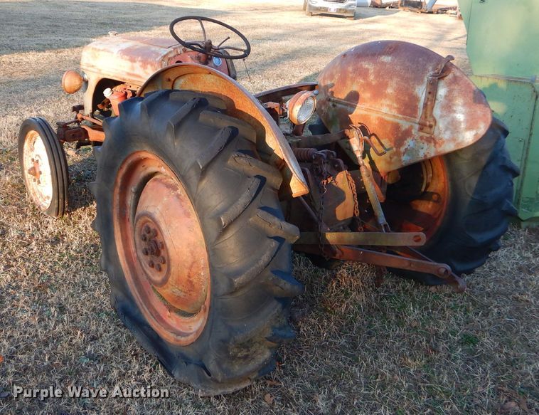 image for item GB9612 Ford 9N tractor