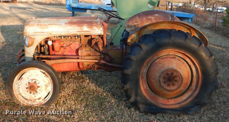 image for item GB9612 Ford 9N tractor