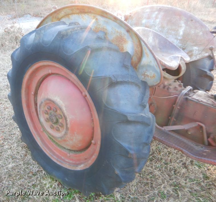 image for item GB9612 Ford 9N tractor