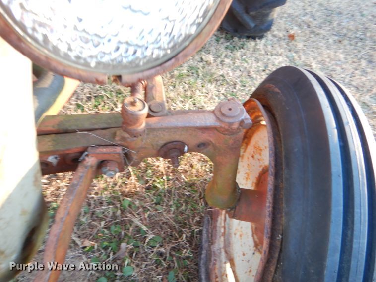 image for item GB9612 Ford 9N tractor