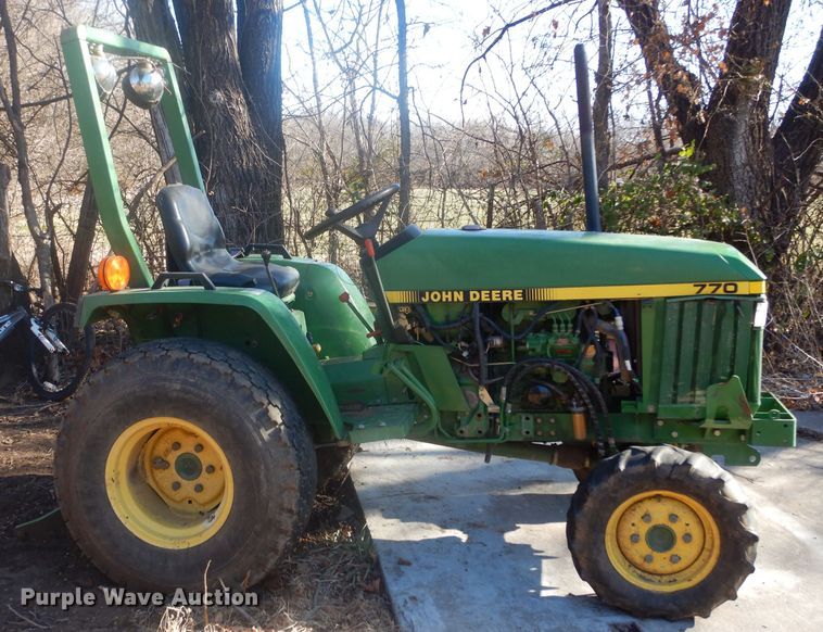 image for item GE9031 John Deere 770 tractor