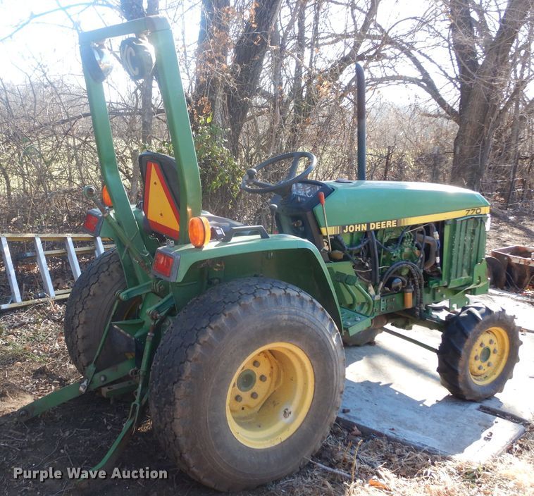 image for item GE9031 John Deere 770 tractor