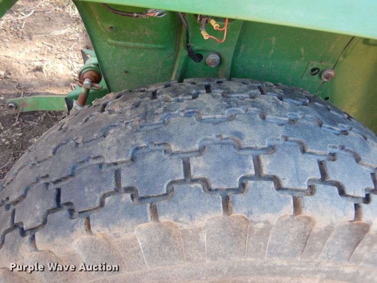 image for item GE9031 John Deere 770 tractor