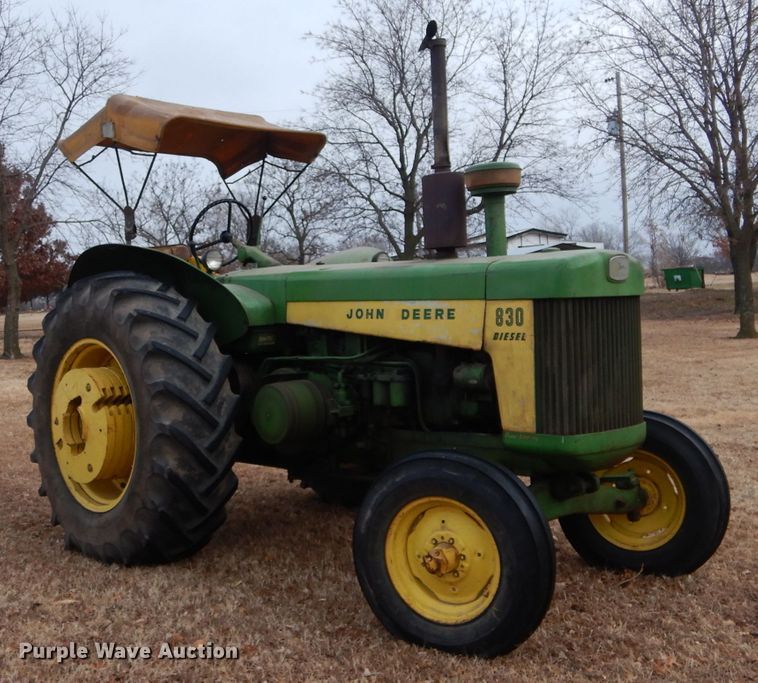 image for item GE9040 John Deere 830 tractor