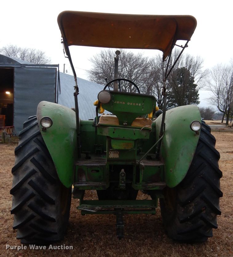 image for item GE9040 John Deere 830 tractor