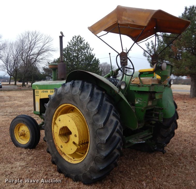 image for item GE9040 John Deere 830 tractor