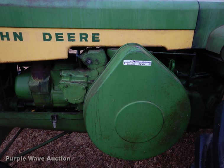 image for item GE9040 John Deere 830 tractor