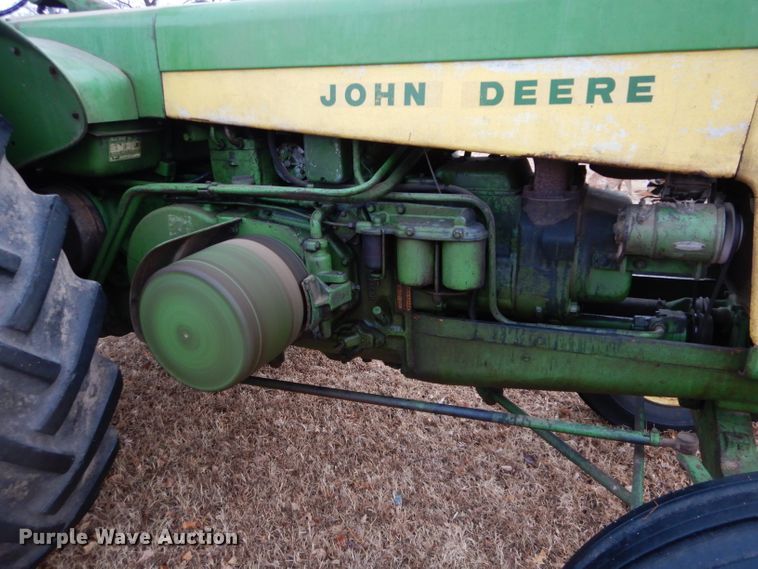 image for item GE9040 John Deere 830 tractor