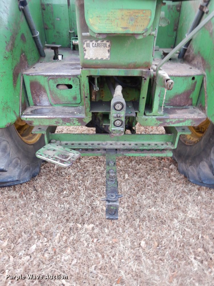 image for item GE9040 John Deere 830 tractor