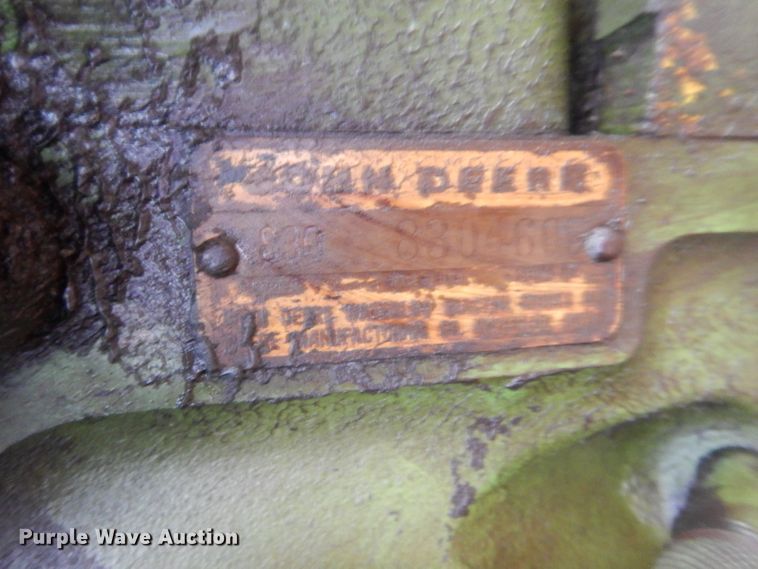 image for item GE9040 John Deere 830 tractor