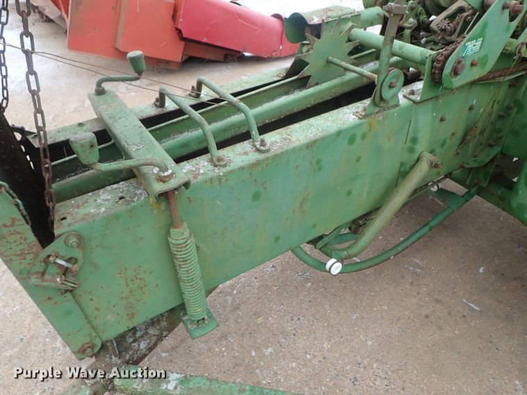 image for item GF9717 John Deere 24T small square baler