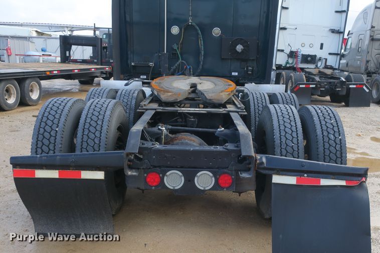 image for item DB10068 2012 Kenworth T700 semi truck