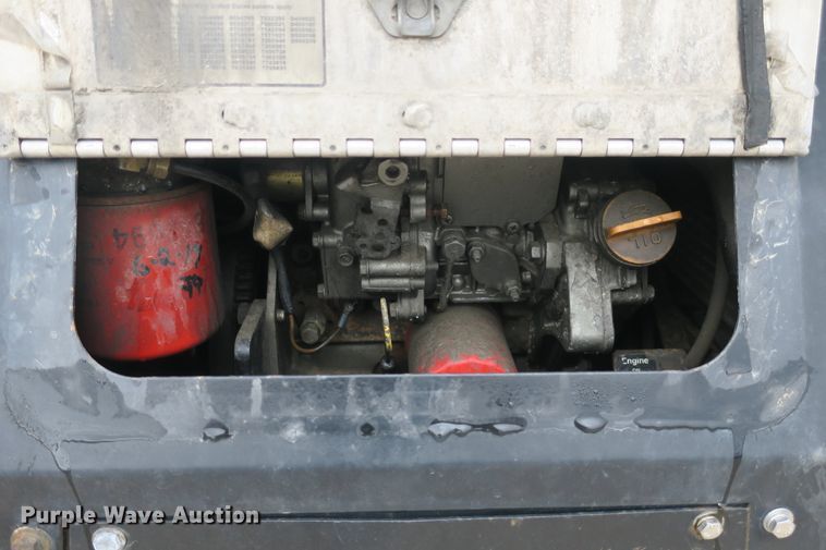 image for item DB10068 2012 Kenworth T700 semi truck