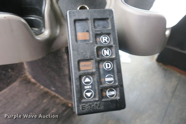 image for item DB10068 2012 Kenworth T700 semi truck