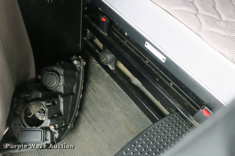 image for item DB10068 2012 Kenworth T700 semi truck