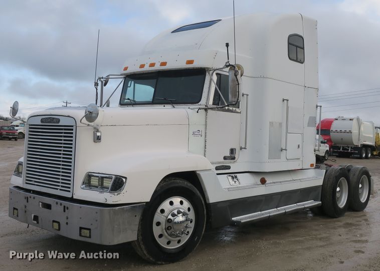 image for item DB10069 1993 Freightliner FLD120 semi truck