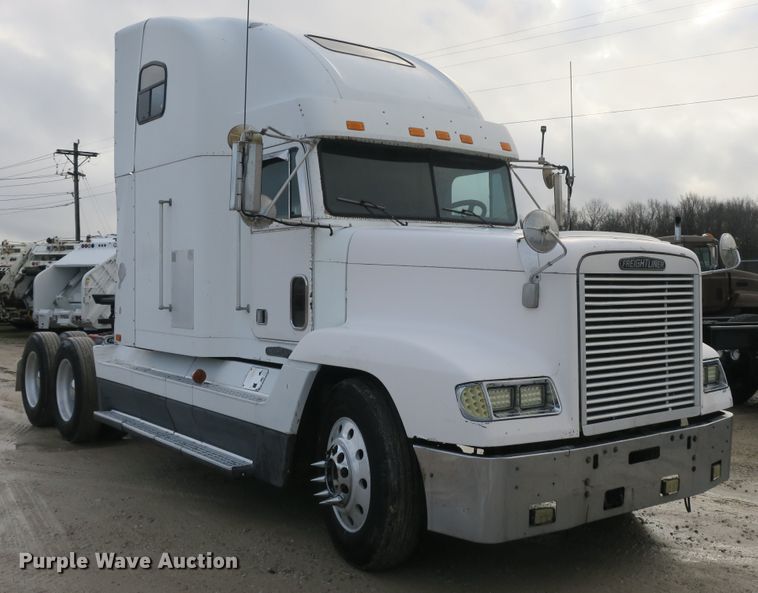 image for item DB10069 1993 Freightliner FLD120 semi truck