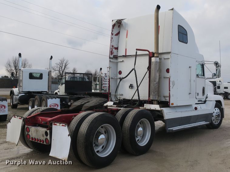 image for item DB10069 1993 Freightliner FLD120 semi truck