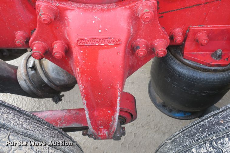 image for item DB10069 1993 Freightliner FLD120 semi truck