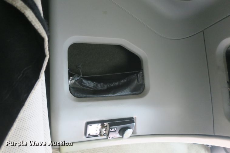 image for item DB10069 1993 Freightliner FLD120 semi truck