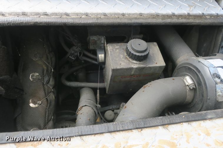 image for item DB10070 2014 Kenworth T680 semi truck