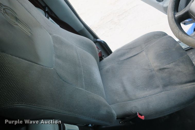 image for item DB10070 2014 Kenworth T680 semi truck