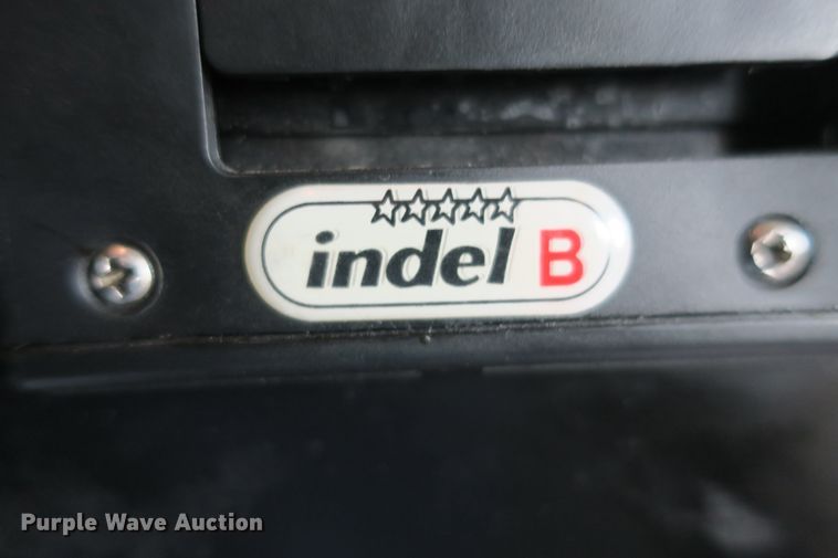 image for item DB10070 2014 Kenworth T680 semi truck