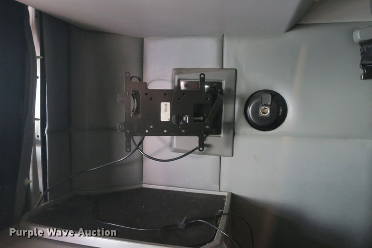 image for item DB10070 2014 Kenworth T680 semi truck