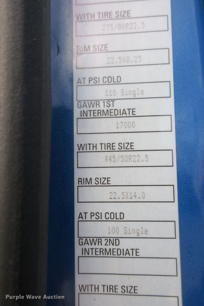 image for item DB10070 2014 Kenworth T680 semi truck