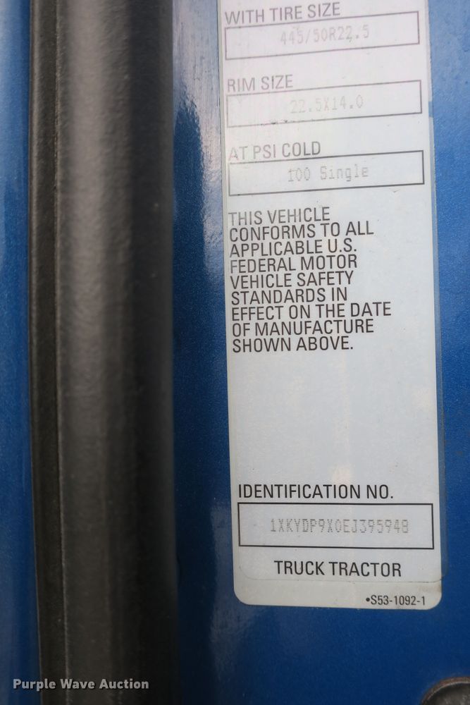 image for item DB10070 2014 Kenworth T680 semi truck