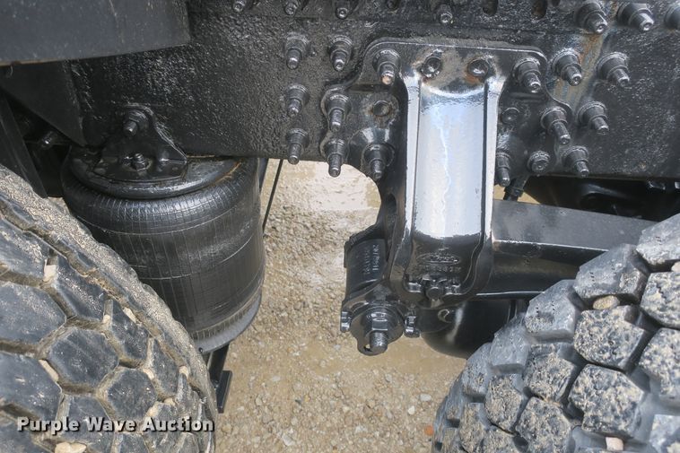 image for item DB10071 2007 Mack Vision CXN semi truck