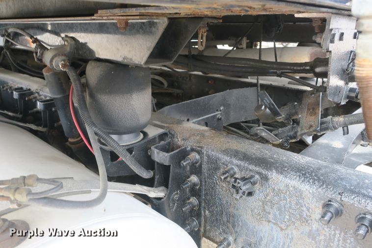 image for item DB10071 2007 Mack Vision CXN semi truck