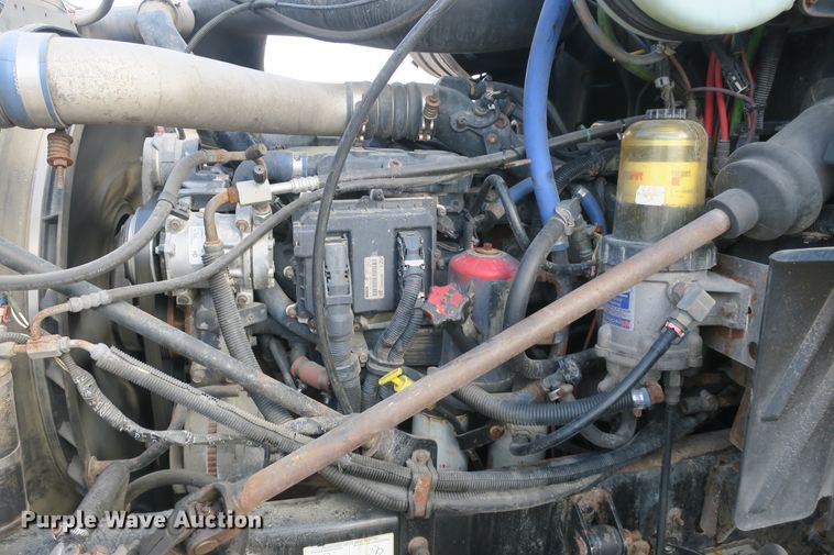 image for item DB10071 2007 Mack Vision CXN semi truck