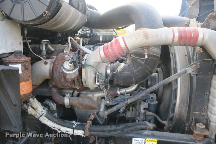 image for item DB10071 2007 Mack Vision CXN semi truck