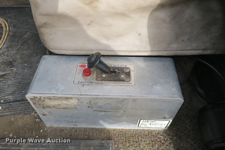 image for item DB10071 2007 Mack Vision CXN semi truck