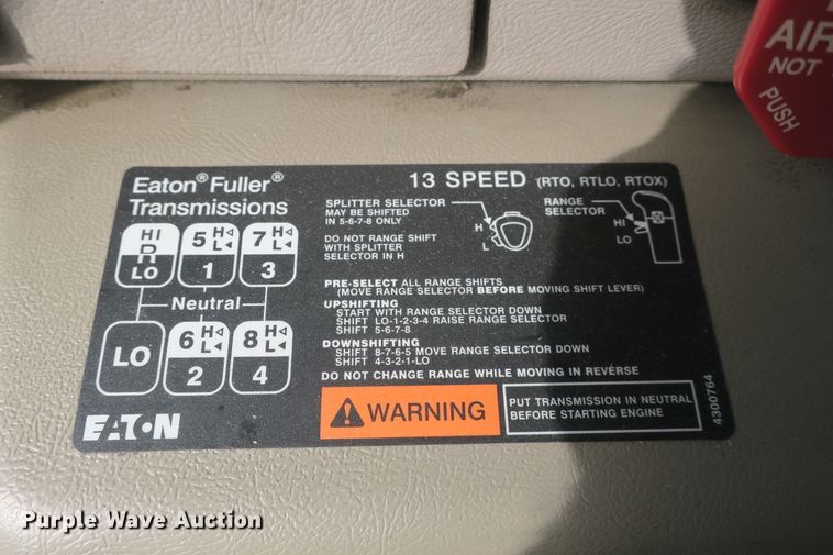 image for item DB10071 2007 Mack Vision CXN semi truck