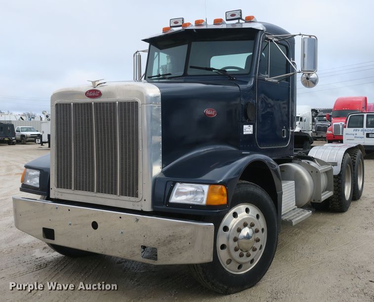 image for item DB10073 1988 Peterbilt 375 semi truck