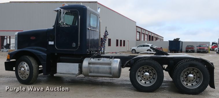 image for item DB10073 1988 Peterbilt 375 semi truck