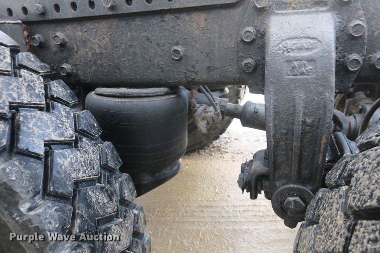 image for item DB10073 1988 Peterbilt 375 semi truck