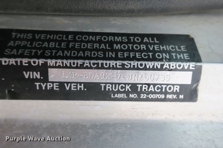 image for item DB10073 1988 Peterbilt 375 semi truck