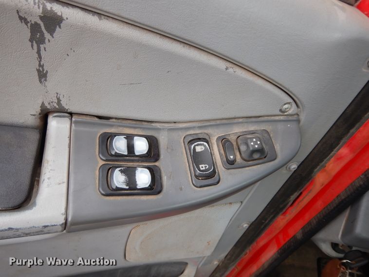 image for item DE4315 2006 Freightliner Columbia semi truck